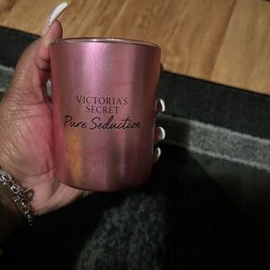 Victoria Secret candle 🕯️ “ Pure Seduction”